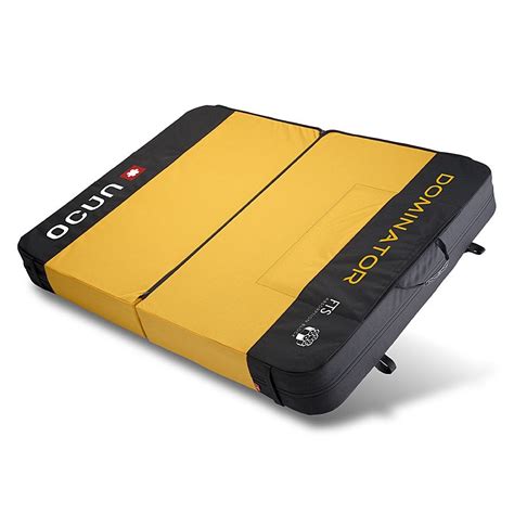 The ocun paddy dominator brings some new tech to the boulder pad scene. Ocun Paddy Dominator Crashpad Boulder Materasso Arrampicata