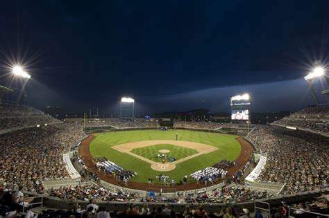 The Greatest Show On Dirt Omaha Shines During College World Series