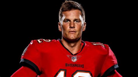 (born august 3, 1977) is an american football player. Tom Brady as you've never seen him before | Gatton Star