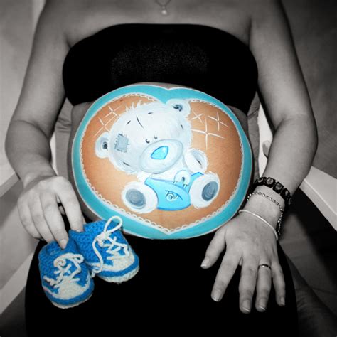Questo è motivo sufficiente per molte donne di immortalarlo per l'eternità in un fotoshotting del pancione. Bump Painting - Ariel Events