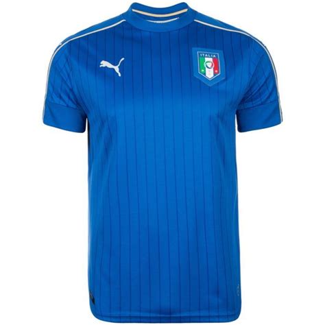 Wiederum drei tage später trennte sich die italienische nationalmannschaft in turin von den niederlanden mit einem 1:1. Italien verpasst die WM 2018 - dennoch gibt es hier das neue Italientrikot in blau von Puma