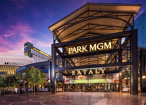 Park Mgm Las Vegas 70 ̶1̶7̶8̶ Prices And Resort Reviews Nv