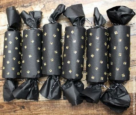 Take a long sheet of tissue paper and fold it in half lengthwise. Make It Snappy! 32 Christmas Crackers You Can Make ...