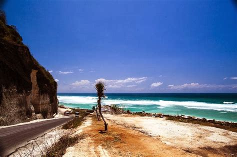 Sejarah Dan Pariwisata Pantai Pandawa Bali