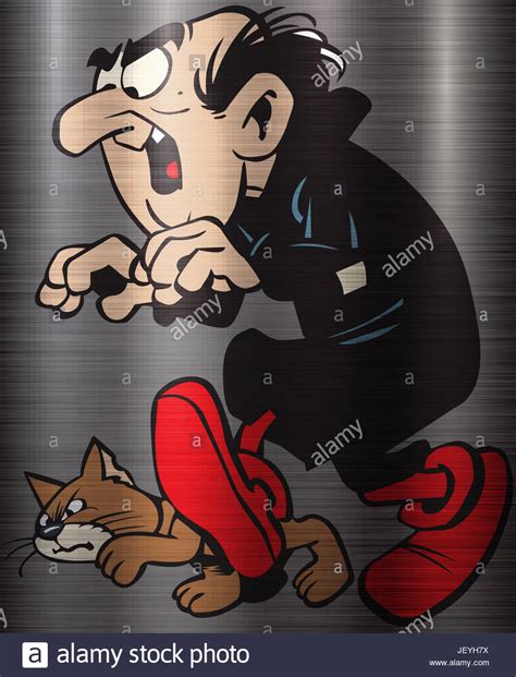 Gargamel Stockfotos And Gargamel Bilder Alamy