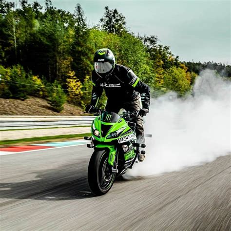 How To Drift A Motorcycle Newbies Guide
