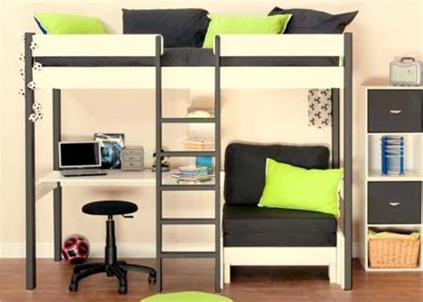 9 cara hias bilik tidur yang simple tapi awesome siraplimau deco bilik tidur kecil simple, dulu sebelum pindah rumah baru aku dah plan nak buat dekorasi macam macam lagi lagi 20 idea bilik kecil untuk tampil kreatif dan menarik deco bilik tidur kecil simple, sep 04 2019 untuk bilik tidur. Kreativiti Dekorasi Bilik Tidur untuk Anak Remaja - Relaks ...