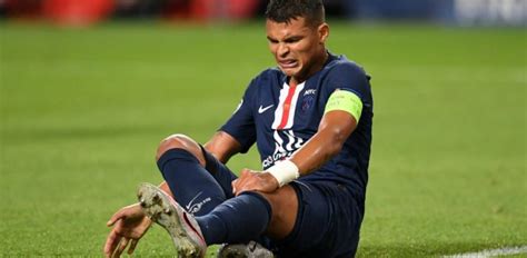 Height, weight, body measurements, tattoos, skin, hair & eye color. Les excuses de Thiago Silva - Football.fr