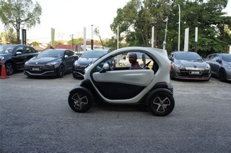 Maybe you would like to learn more about one of these? RENAULT TWIZY - RM72,000 | Mekanika