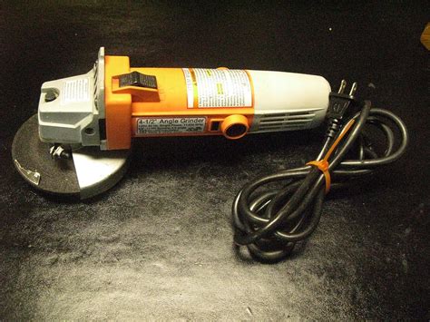 Chicago Electric Power Tools 4 12 Heavy Duty Angle Grinder
