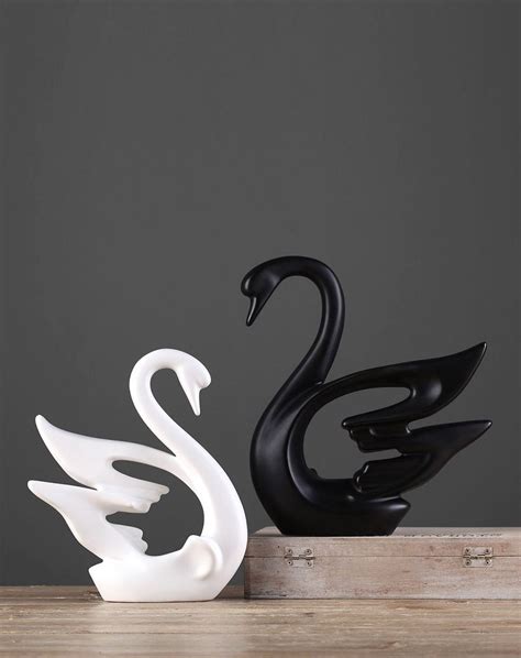 It's no small feat to be able to exercise restraint in your décor choices, while still managing to make a space feel cozy. Nordic home crafts decoration set (Matt dynamic Swan ...