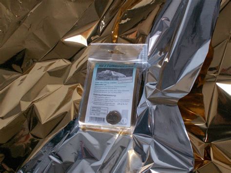 Emergency Mylar Survival Blankets Reflective Thermal ...