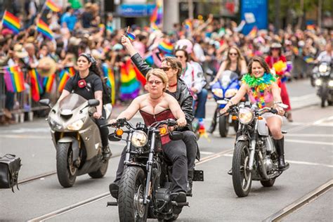 San Francisco Gay Pride Parade Dykes On Bikes Naked Nasveviet