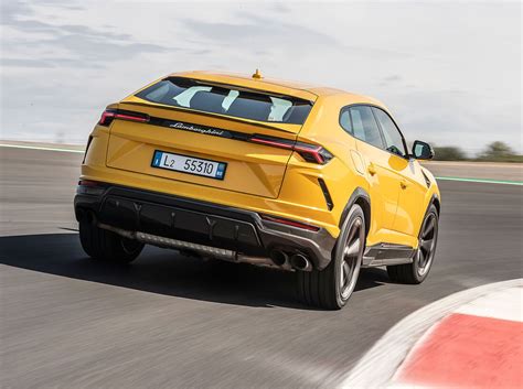 The 2021 lamborghini urus is extreme in almost every way, which is exactly what's expected when a legendary supercar maker builds an suv. Lamborghini Urus 2018: Daten, Preis, Marktstart ...