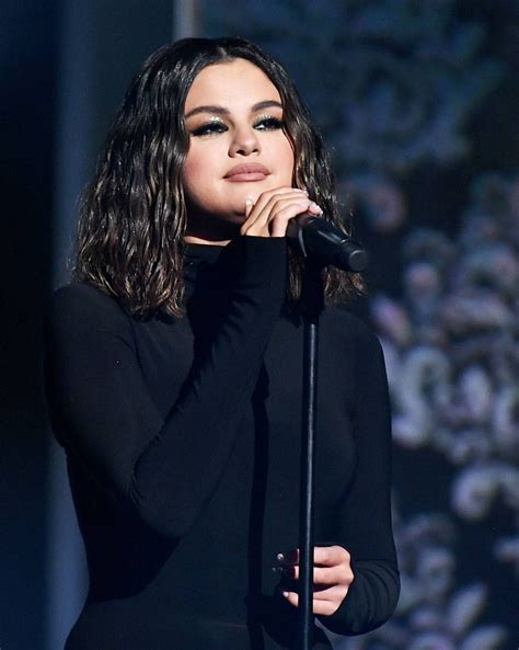 Selena Gomez Sexy Big Cleavage At 2019 American Music Awards In Los