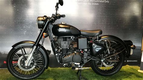 However, unlike the stealth black and 350 signals, the bike gets a chrome rear suspension springs (and cover), chrome rim surrounding the head lamp and a. Classic 350 Gunmetal Grey, Classic 500 Stealth Black ...