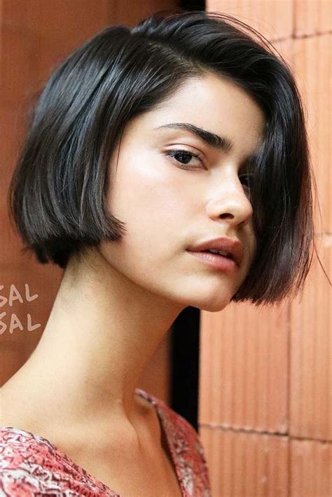 48 Classic Haircuts For Women To Reach Perfection