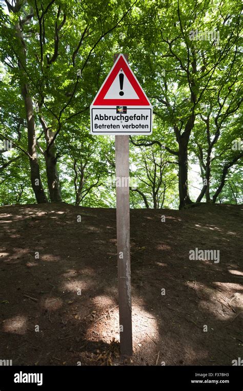 Danger Sign Graphic Hi Res Stock Photography And Images Alamy
