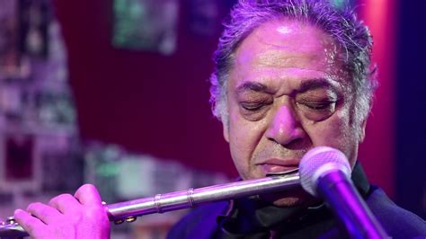 Hamsika is the indian vocalist for prem joshua's 2014 album kashi. Rajnigandha by HAMSIKA IYER on Sony MIX @ The Jam Room 01 ...