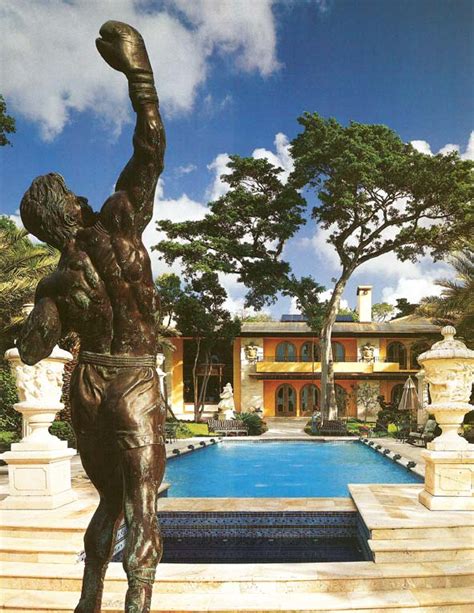 Sylvester Stallone Rocky Statue