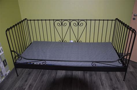 Upcycling mit obstkisten | wohnidee free images : Ikea Bett Meldal Metall schwarz NICHT MEHR IM SORTIMENT ...