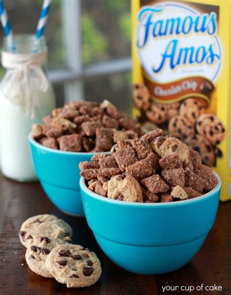 Puppy chow is made with any variety of chex, chocolate, peanut butter and powdered sugar. 100 Party Chex Mix Puppy Chow Recipes and Appetizers | Puppy chow recipes, Puppy chow chex mix ...