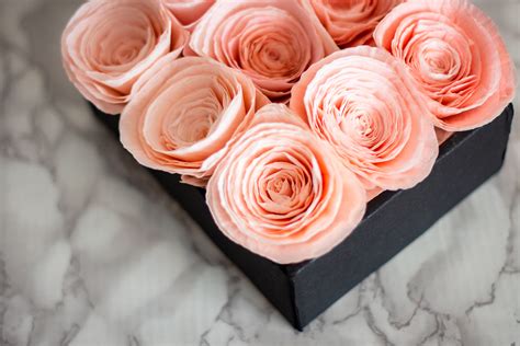 How To Make Coffee Filter Flowers For Your Diy Wedding