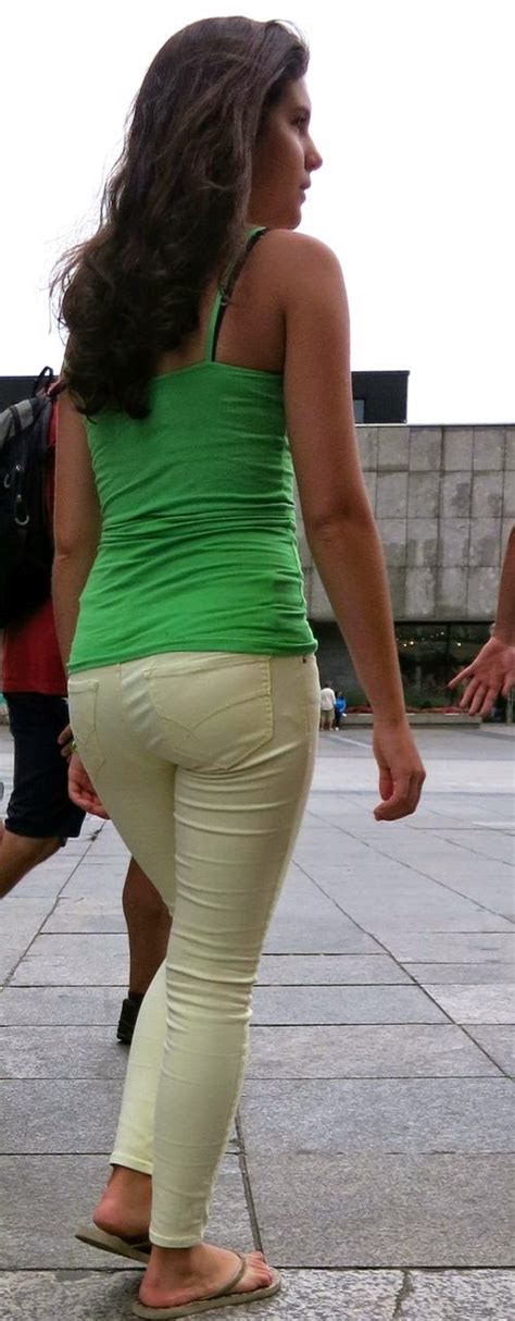 Sexy Girls On The Street Girls In Jeans Spandex And Leggings Tight Dresses Hot Girl Visible
