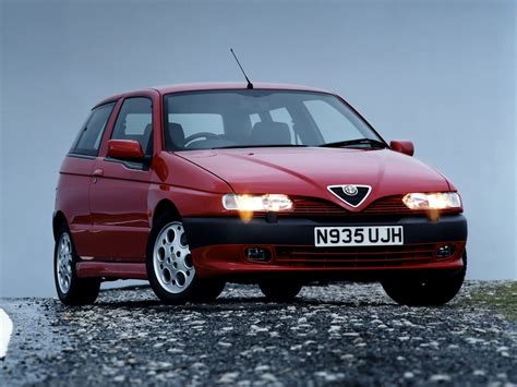 【希少】alezan 1995 Alfa Romeo 145 Coupe