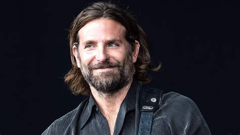 Thanks to an untimely demise via drowning, a young couple end up as poltergeists in their new england farmhouse. A Star Is Born: Bradley Cooper ha scritturato il suo cane ...