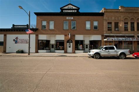Its Impossible To Drive Through This Charming North Dakota Town