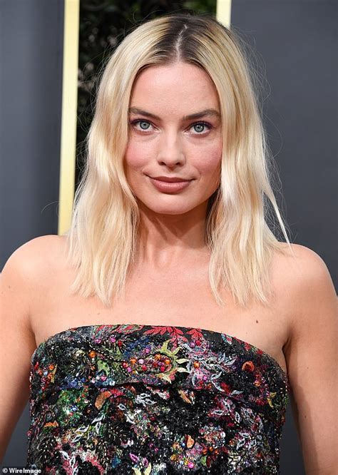 Margot Robbie 29 Reveals Why She Isnt Afraid Of Being Considered