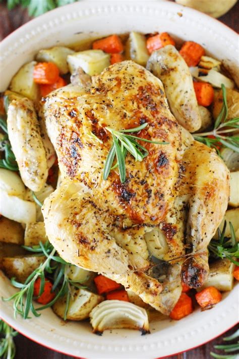 The quick chicken recipes for dinner i introduce to readers today are really ideal for busy moms because you just need to cook a simple yet nutritious chicken dish and serve it as a whole meal together with your family. Whole Roasted Chicken with Vegetables | The Kitchen is My Playground