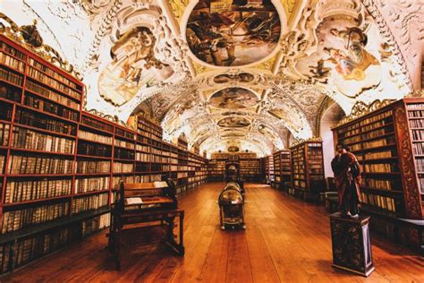 プラハにある世界一美しい図書館、ストラホフ修道院を観光 suplife