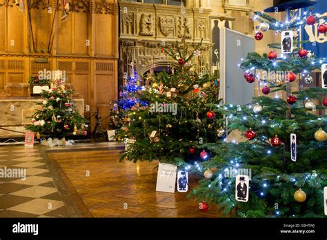 Christmas Tree In St Mary S Church Warwick Warwickshire England Uk