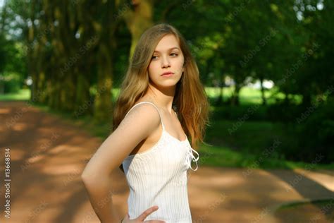 Cute Young Teen Girl In A German Park Stock Foto Adobe Stock