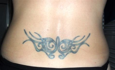 Über diese bezeichnung können experten nur lachen: Cover up bzw. Erweiterung meines Steißbeintattoos | Tattoo ...