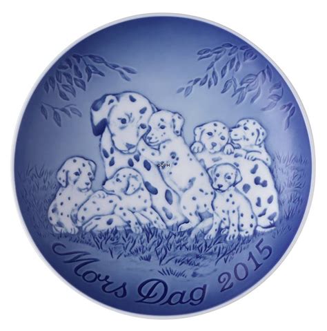Dalmatian With Puppies 2015 Bing And Grondahl Mothers Day Plate Year