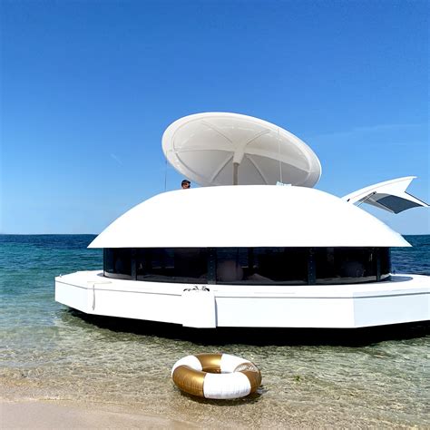 Anthénea Is A Ufo Shaped Luxury Floating Pod That Can Sail The World Autoevolution
