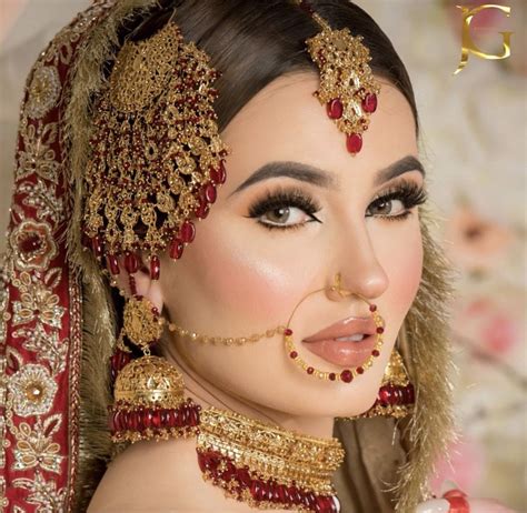 Pin By Zanaya On Wedding Ideas M Bridal Makeup Style Bridal Makeup Looks Pakistani Bridal Makeup
