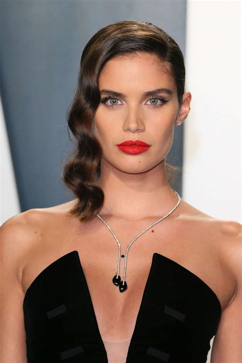 By using the new active ant colony simulator codes, you can get some free anthead, royal jello, stored food, and basic egg which will help you source : Sara Sampaio 2020 - Sara Sampaio Attends The Vogue X ...