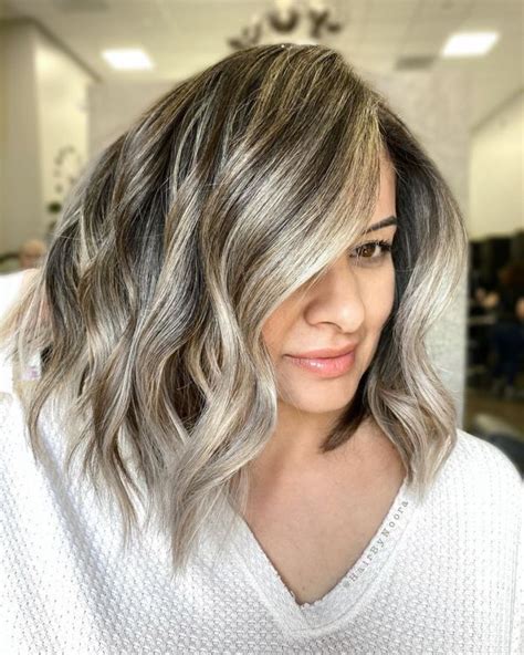 40 Bombshell Silver Hair Color Ideas For 2020 Hair Adviser Dark