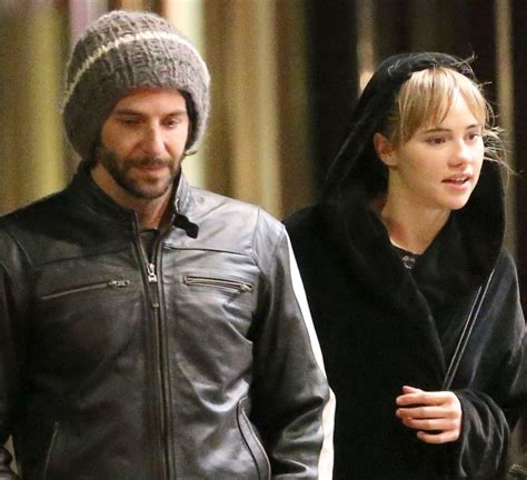 Bradley Cooper And Girlfriend Suki Waterhouse Romance In Paris Lainey Gossip Entertainment Update