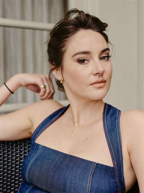 Shailene woodley's hair evolution since 2006 is insane, with emo bangs, long waves, blonde hair, a brown pixie cut, and more. SHAILENE WOODLEY for The New York Times May 2019 - HawtCelebs