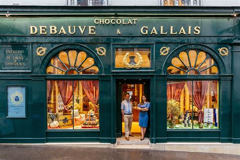 Snapshots The Shopfronts Of Independent Paris Store Fronts Paris