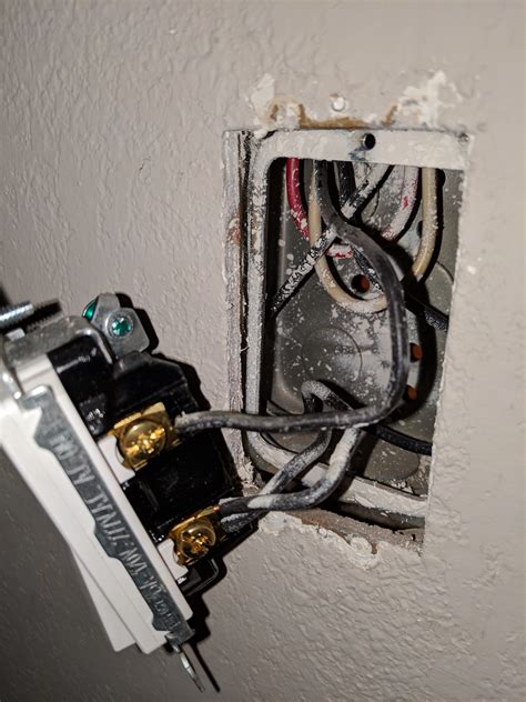 Wall Light Switch Wiring Why Do My Wall Outlets Stop Working When I
