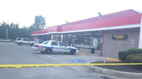 Clerk Shot Killed During Robbery Abc13 Houston