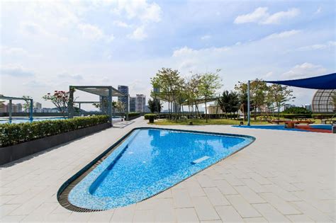 The strand mall noktasına 0,1 km mesafede. Encorp Strand Residence at Kota Damansara | Kuala Lumpur ...