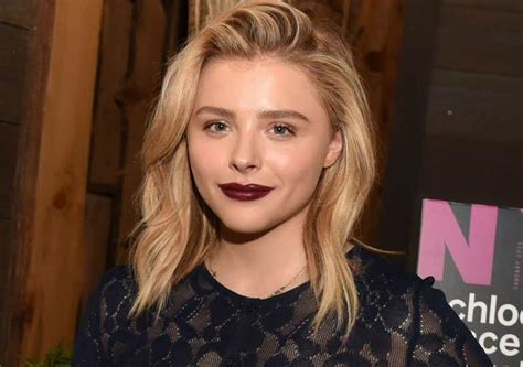 chloë grace moretz says she was invited to taylor swift s squad and she s not overly