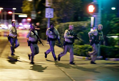 Multiple Weapons Found In Las Vegas Gunmans Hotel Room The New York